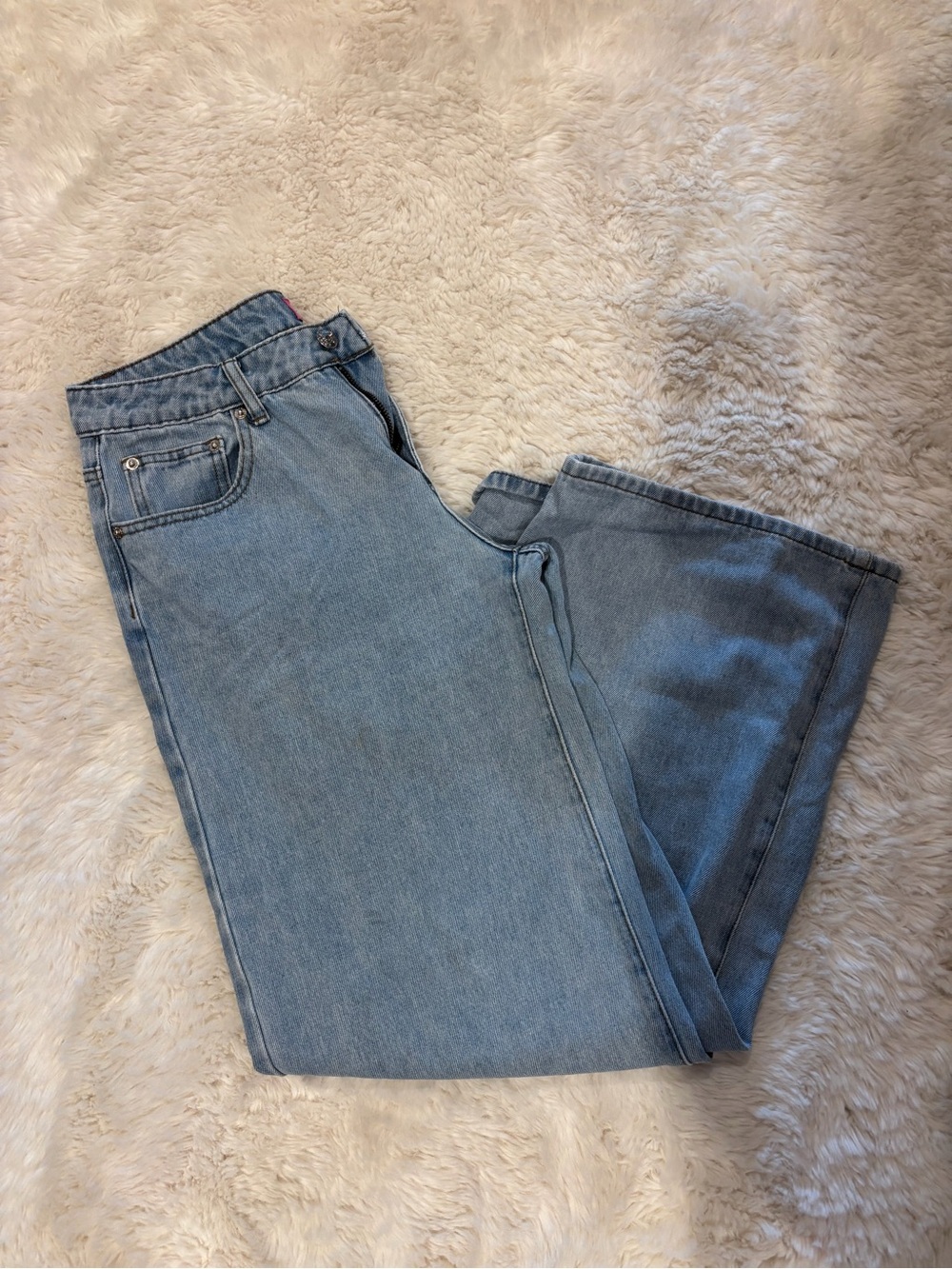 EDIKTED Classic Light Blue Women's Straight-Leg Jeans